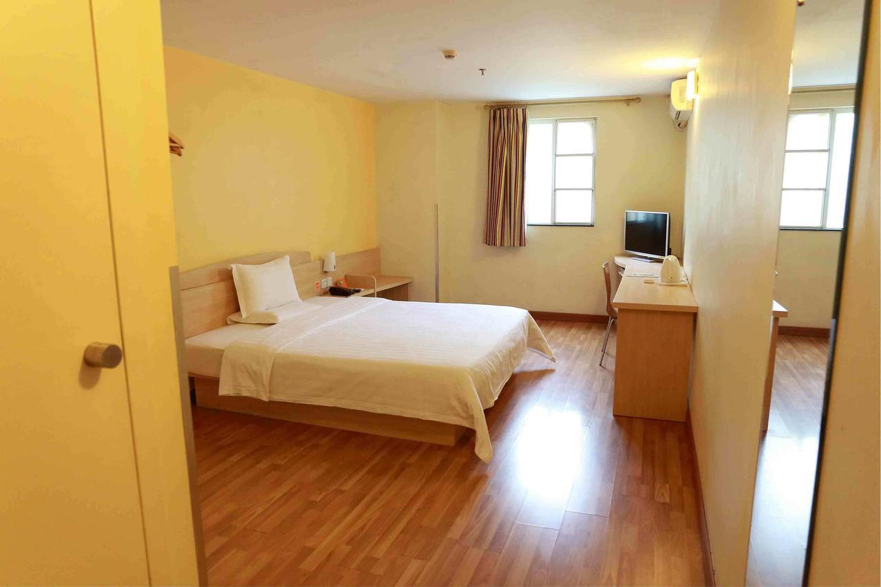 7Days Inn Beijing Xuanwumen Niujie Street Exterior photo
