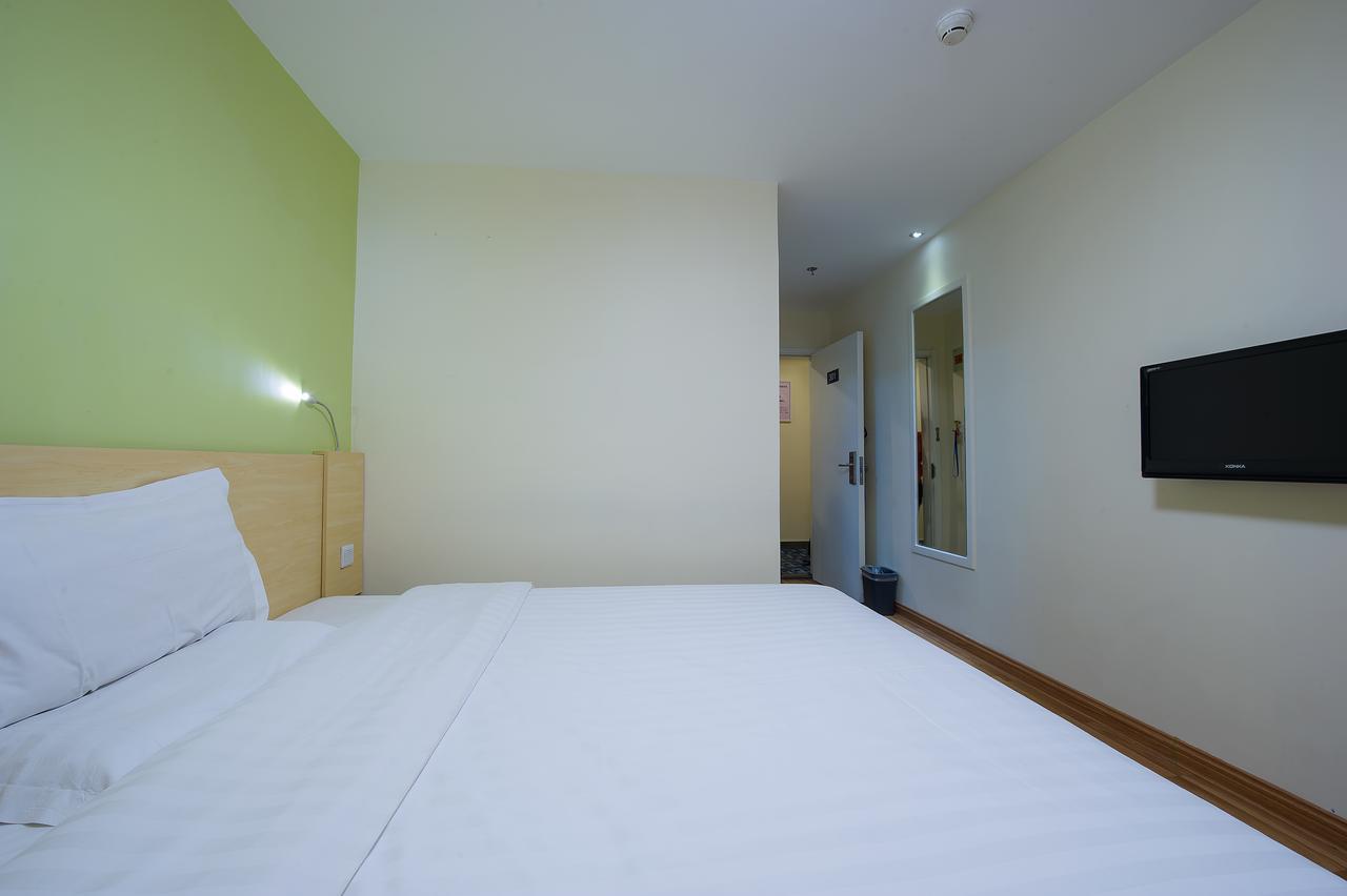 7Days Inn Beijing Xuanwumen Niujie Street Exterior photo